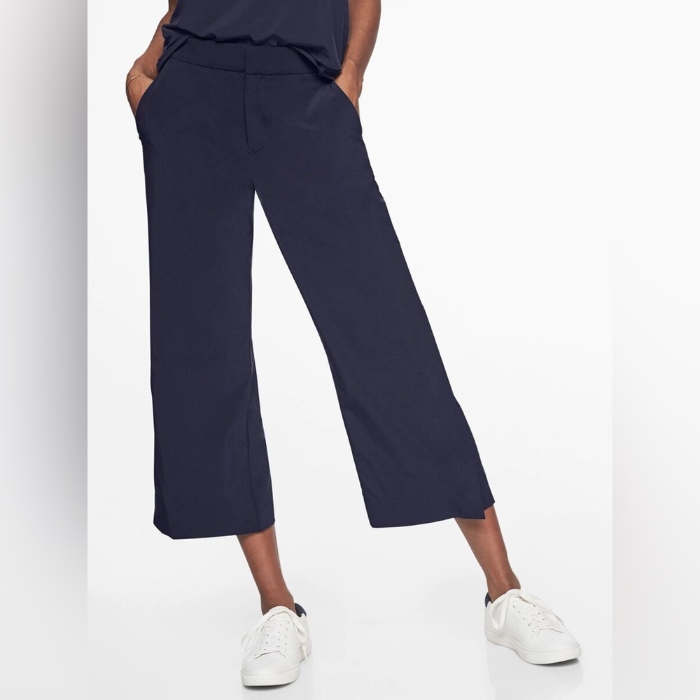 Athleta Tribeca Crop pants, navy blue, size 2 - Picture 3 of 11